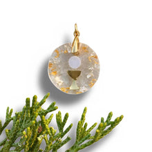 Load image into Gallery viewer, Miniature chalice medal
