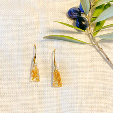 Load image into Gallery viewer, Magnificat earrings
